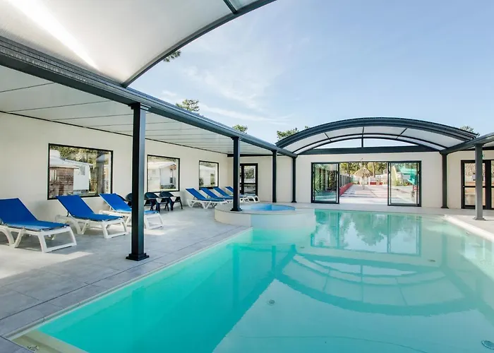 加州露营酒店 4*