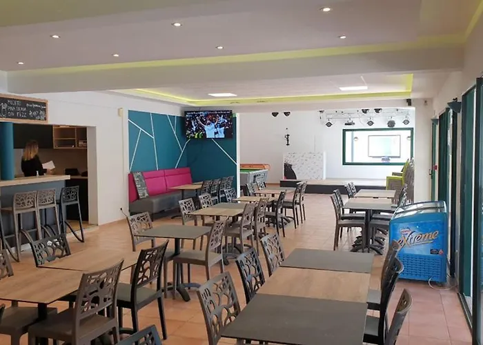 加州露营酒店 圣让-德蒙