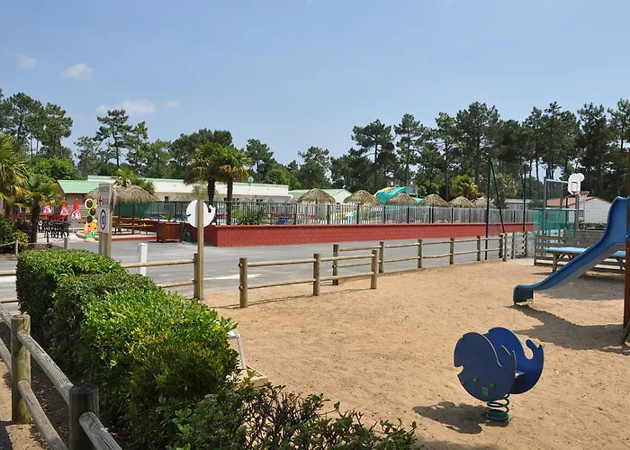 キャンプ場 Le California 4*