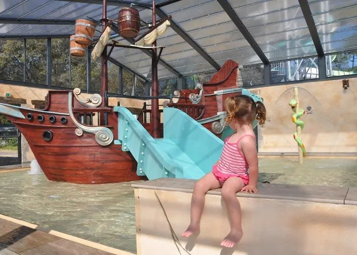 加州露营酒店 4*